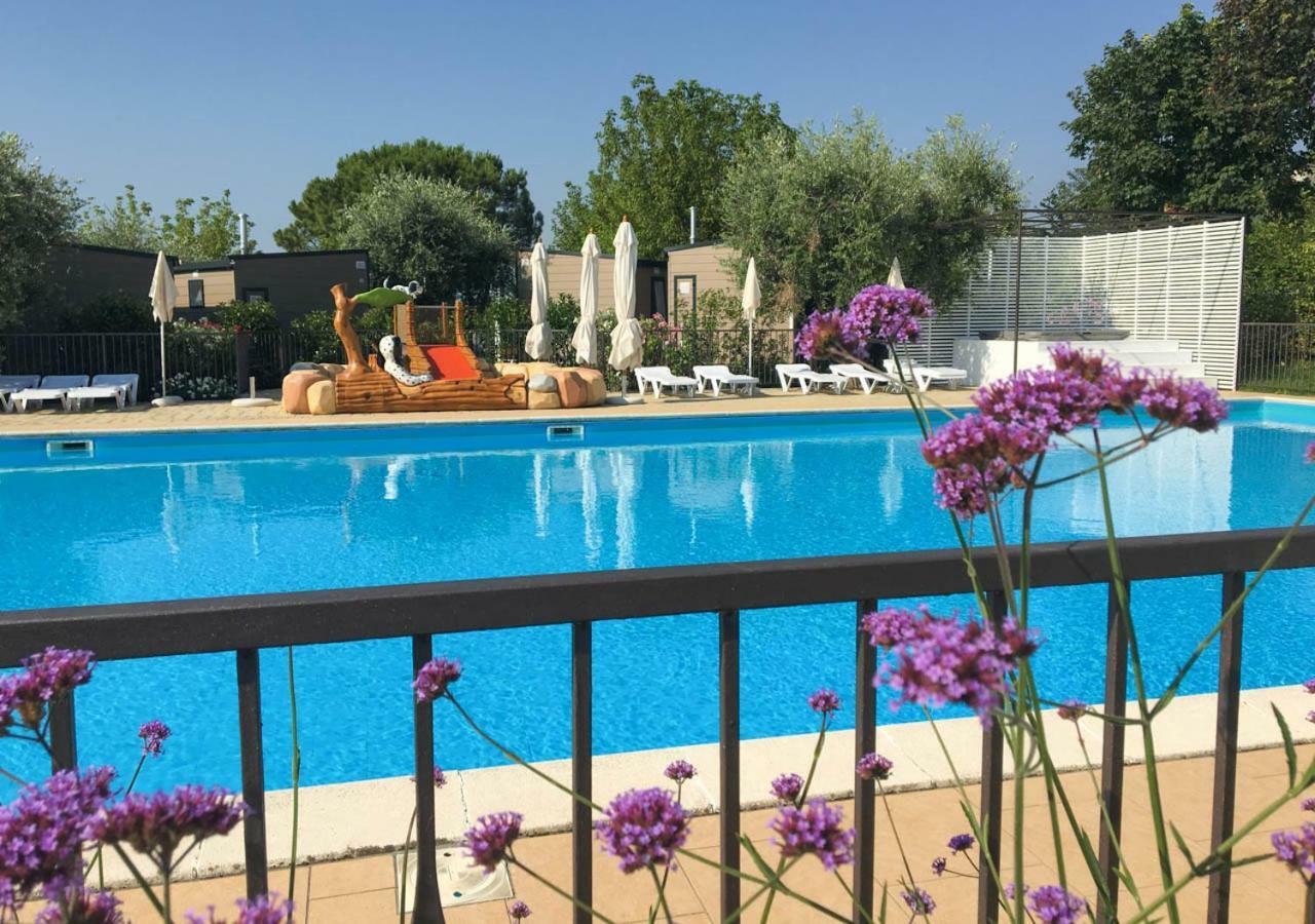 Vacanze Glamping Boutique Сан-Феличе-дель-Бенако Экстерьер фото