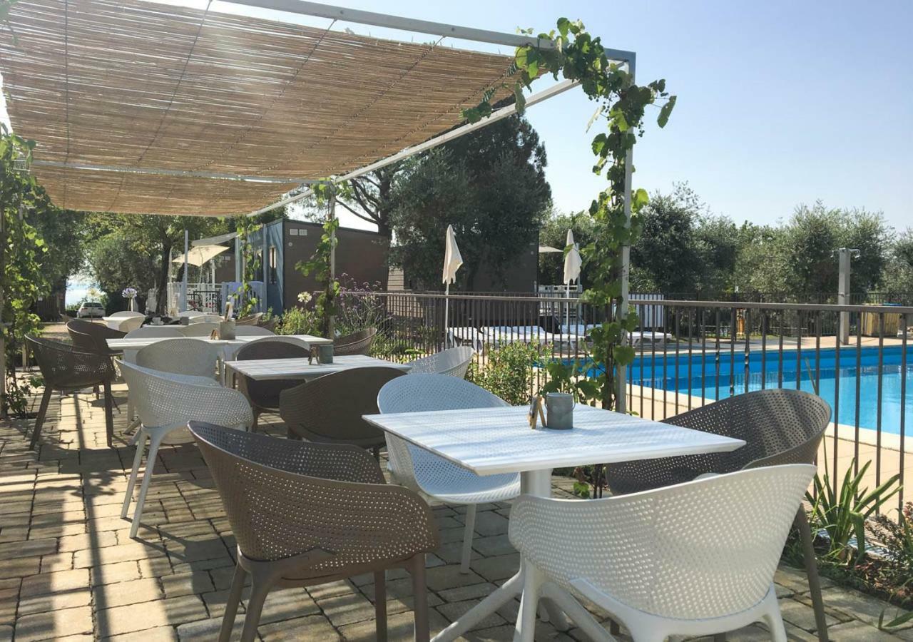 Vacanze Glamping Boutique Сан-Феличе-дель-Бенако Экстерьер фото