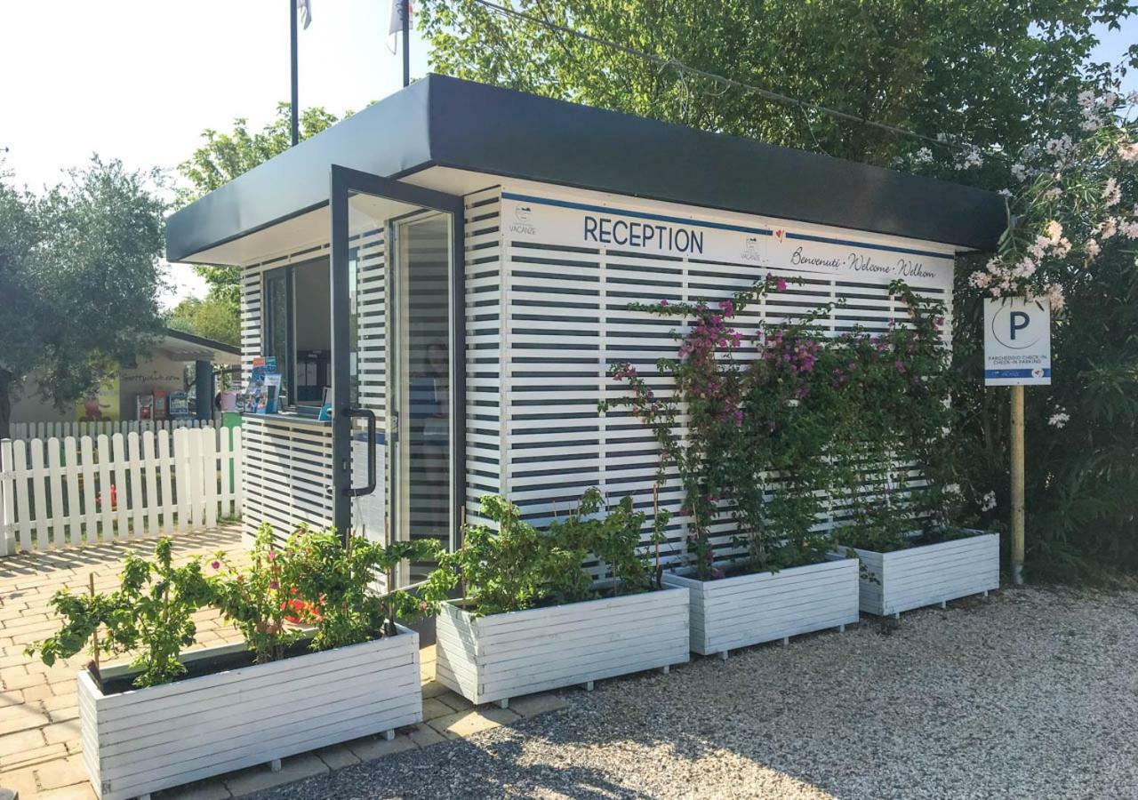 Vacanze Glamping Boutique Сан-Феличе-дель-Бенако Экстерьер фото
